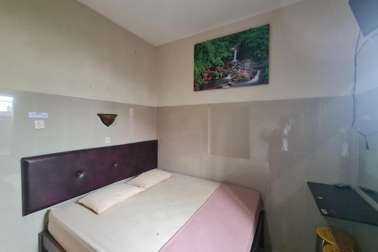 Capital O 93250 Hotel Tirta Kencana 2 Baturaden Banyumas Exterior photo