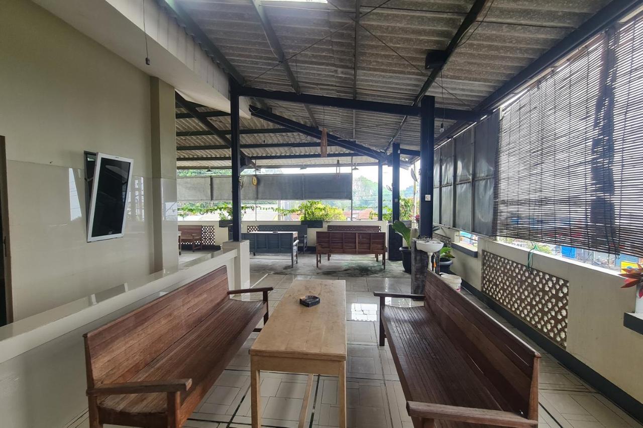 Capital O 93250 Hotel Tirta Kencana 2 Baturaden Banyumas Exterior photo