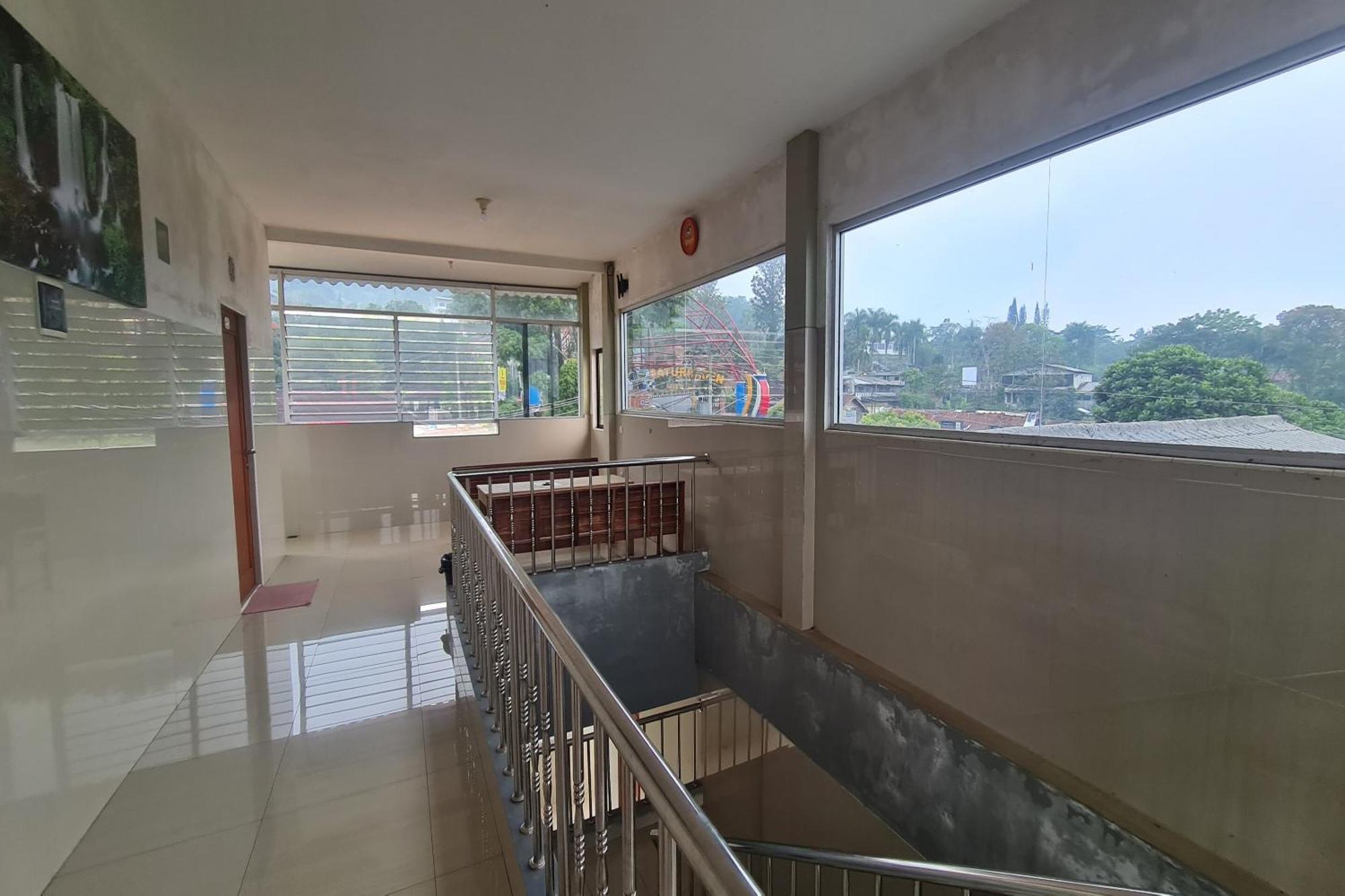 Capital O 93250 Hotel Tirta Kencana 2 Baturaden Banyumas Exterior photo
